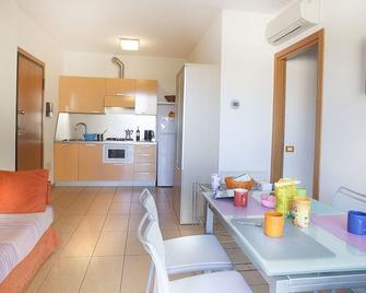 Residenza Villa Flores - Bellaria-Igea Marina - Cuisine