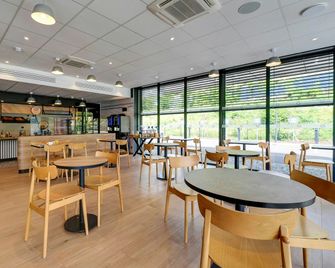 B&B HOTEL Besançon Valentin - Miserey-Salines - Restaurante
