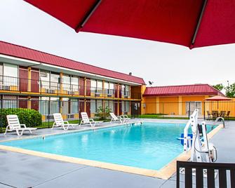Red Roof Inn Slidell - Slidell - Pool