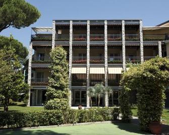 Hotel Hermitage - Forte dei Marmi - Edificio