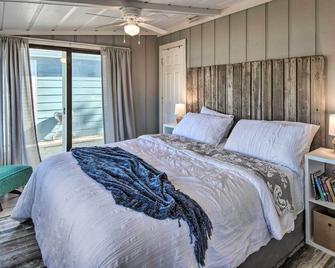 Riverfront Dixon, Illinois, Vacation Rental! - Dixon - Спальня