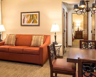Cibola Vista Resort and Spa 1 Bedroom - Sun City West - Sala de estar