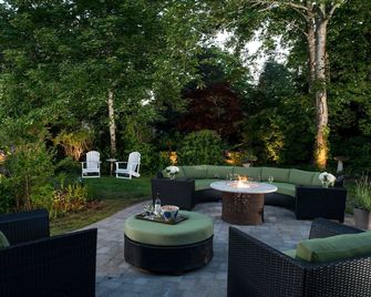 The Inn at Yarmouth Port - Yarmouth - Patio