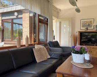 Zandloper 32 Orchis - Julianadorp - Living room