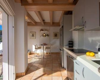 Atico Soleil large terrace with a ocean view - Zahara de los Atunes - Küche