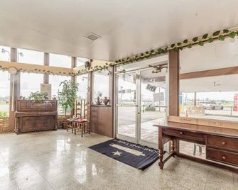 Cannon Inn By Capital O Gonzales Tx - Gonzales - Resepsjon