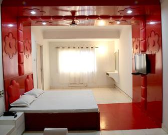 Kanchi Resort - Bhīlwāra - Habitación