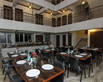 Treebo Trend Mount View Resort - Lonavala - Restaurant