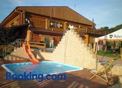 Sport-Hotel Sibenicni vrch - Mirošovice - Building