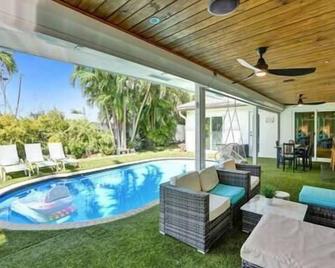 Amazing 5 bed house w pool, jacuzzi and your own boat - Lighthouse Point - Pool