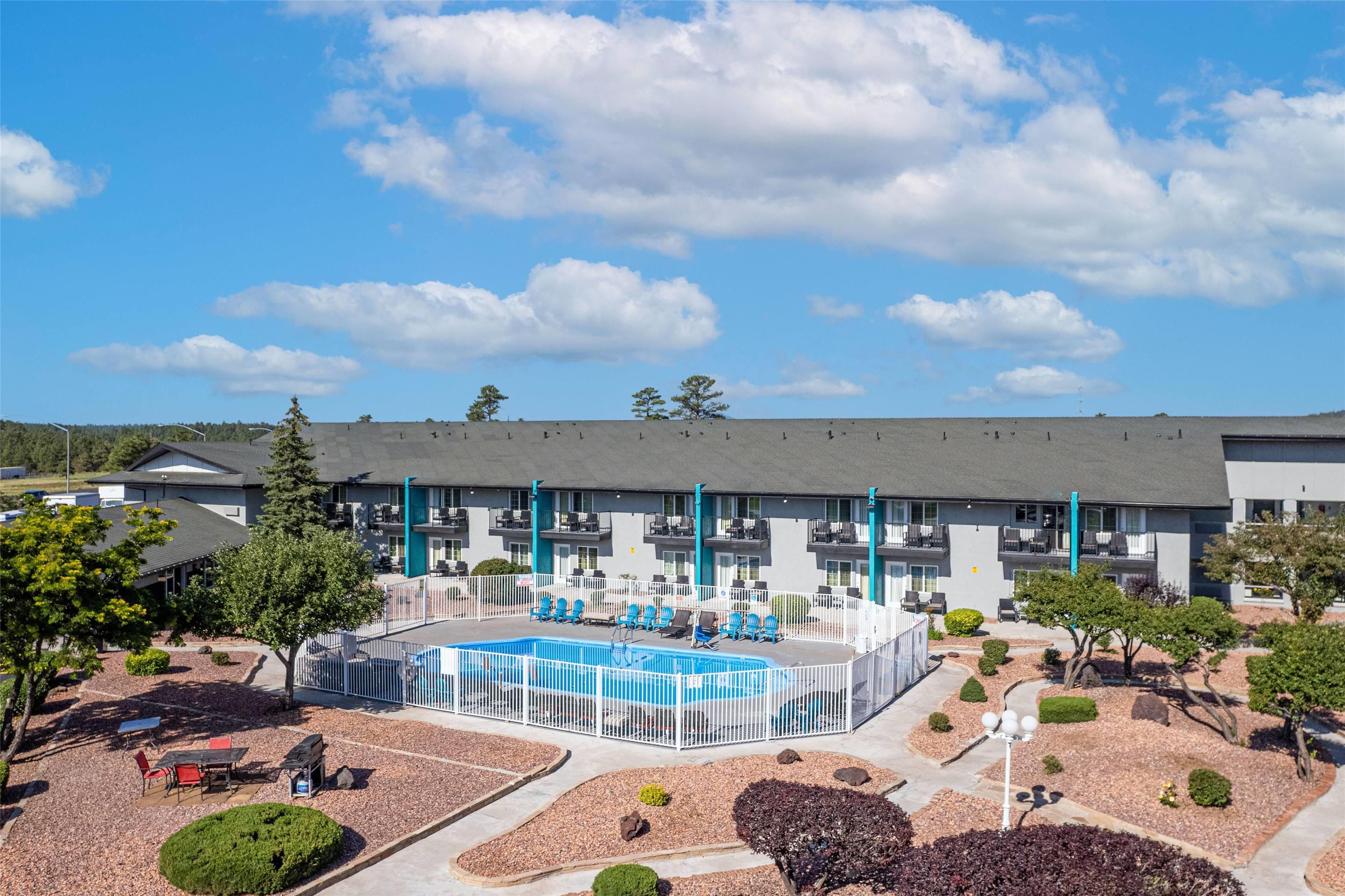 Hotel Elev8 Flagstaff, Trademark Collection by Wyndham - פלגסטאף - בריכה