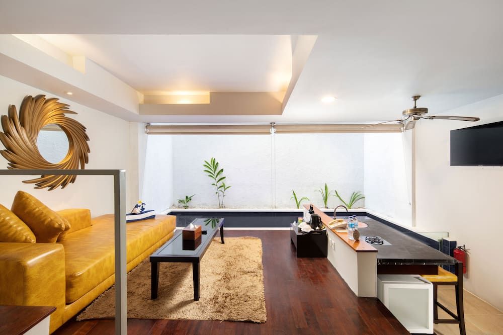 18 Suite Villa Loft at Kuta