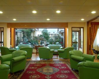 Hotel Mondial Rapallo - Rapallo - Lounge