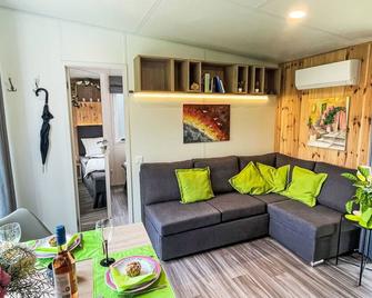 Holiday Home Dahoam by Interhome - Wemding - Вітальня