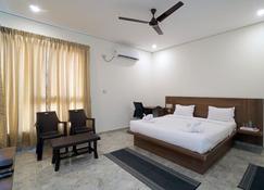 Kcg Residency - Mysore - Bedroom