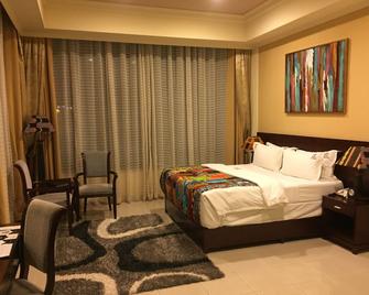 Royal Grand Hotel - Monrovia - Bedroom