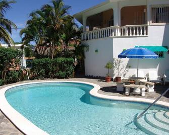 Affordable 1BD condo with Internet, terrace, pool for long and short rentals - Cabarete - Pool