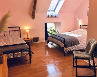 Pretty stone house between land and sea for 7 people - Denneville - Bedroom