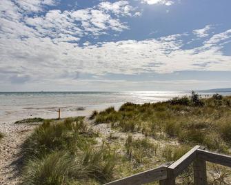 Rosebud central Beach house with WIFI - Rosebud - Beach