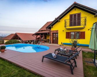 Nice home in Sedlarica with sauna - Pitomača - Piscina