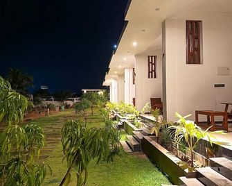 Asai surf inn Arugambay - Arugam