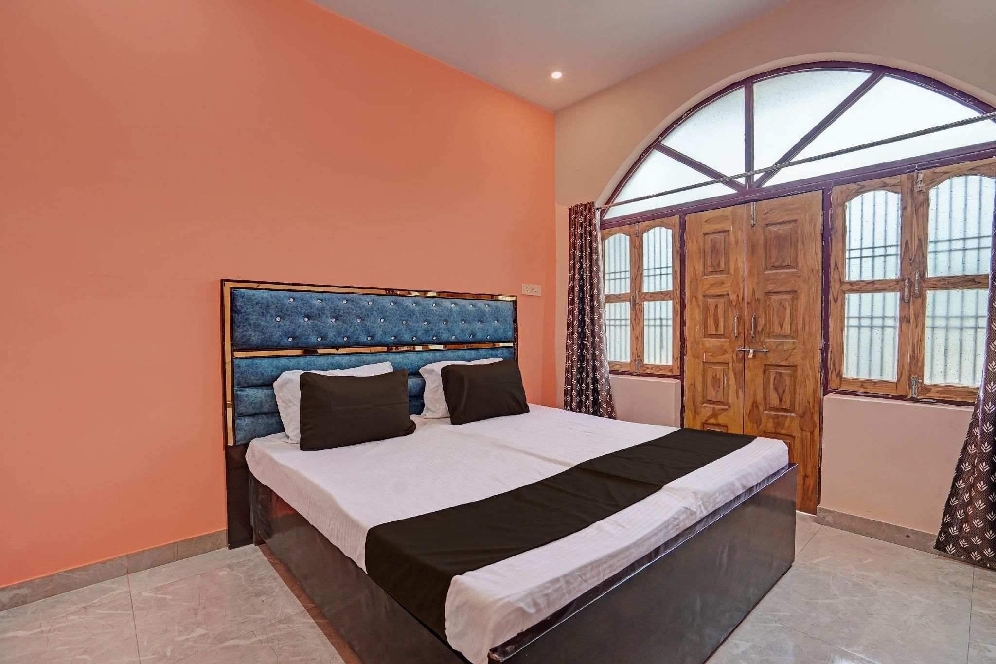 Hotel O Purvi Ganga P.Guest House - ורנאסי - חדר שינה