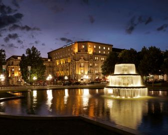 Hotel Nassauer Hof - Wiesbaden - Rakennus