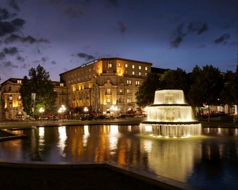 Hotel Nassauer Hof - Wiesbaden - Edifício