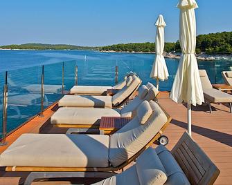 Splendid Golden Rocks Resort - Pula - Balkon