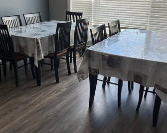 stanley house - Clarenville - Їдальня