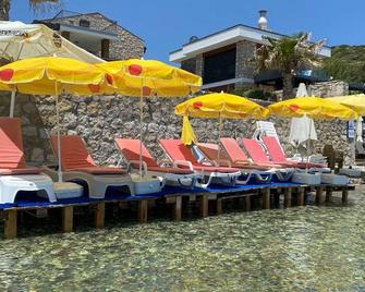 Palmiye Pansiyon - Karaburun - Spiaggia