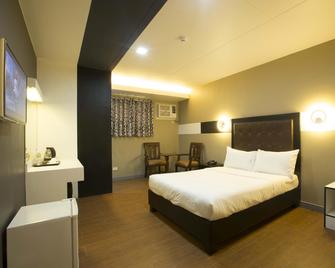 Lucky9 Budget Hotel - Tagum - Bedroom