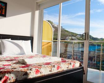 Vina Del Mar Hostal - סנטה מרטה - מרפסת