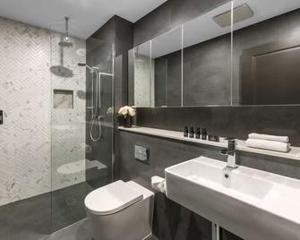 Gladius Hotel And Suites - Parramatta - Baño
