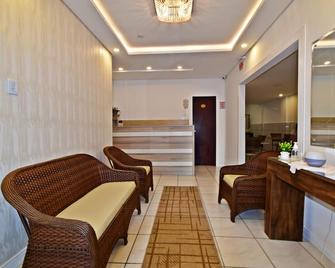 Pousada Enseada Dos Golfinhos - Bombinhas - Recepción