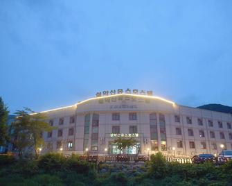 Sorak Y Hostel - Sokcho - Gebäude