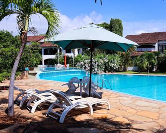 Woburn Residence Club - Malindi - Pool