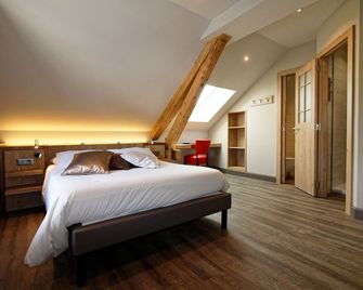 Logis Hotel Des Bains - ז'רארמה - חדר שינה