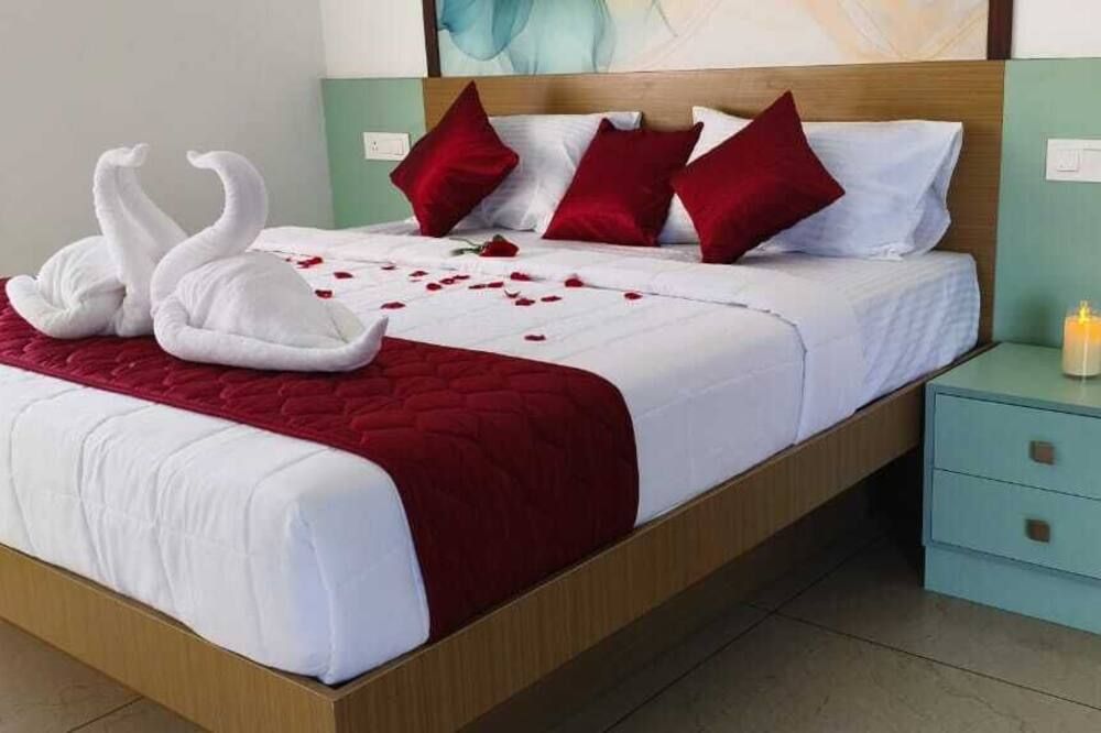 Hotel Eden Palace - Thrissur - Habitación
