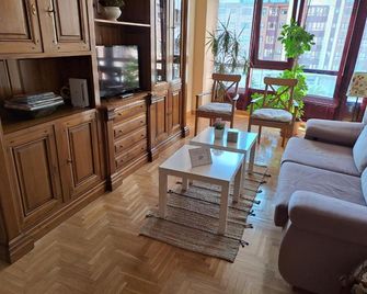 Los Prados - Huca Oviedo - Parking Gratuito - Oviedo - Wohnzimmer