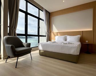 Borneotel The Shore Kk By Chg - Kota Kinabalu