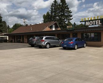 Voyageur Motel - Two Harbors - Building