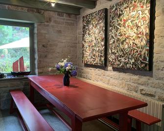 The calm of the forest, a stone's throw from Auray and the beaches - Bono - Restaurante