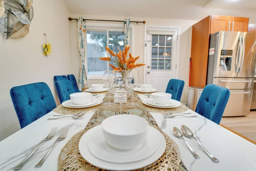 Modern 4br3ba Prime Mgm Gaylord DC Alex Location