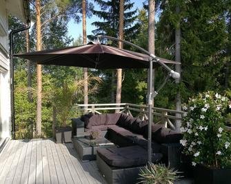 New House in Archipelago, Heated Jacuzzi and Pool with a Large Terace of 150 sqm - Finnholmen - Patio
