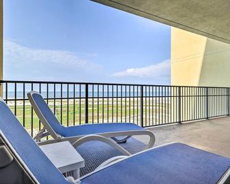 Beachfront Dauphin Island Condo with 2 Pools and Sauna - Dauphin Island - Balcón