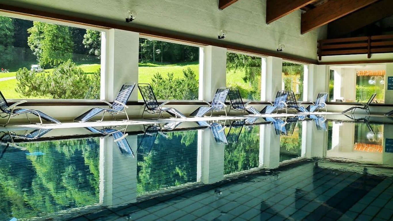 Chalet by Hotel Bad Serneus