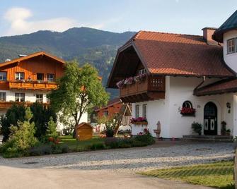 Gästehaus Hartweger - Haus Im Ennstal - Building