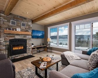 Hôtel à la maison - La Maison du Nordet - L'Isle-aux-Coudres - Salon