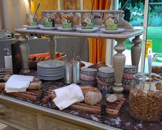 Les Sables D'ocre & Spa - Roussillon - Bufet